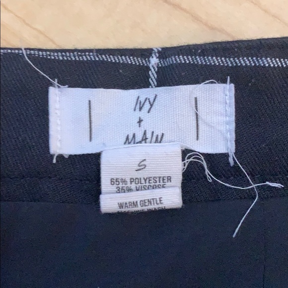 Tillys skirt - Picture 3 of 3